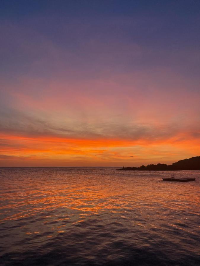 Hibiscus Beach House Jan Thiel Esterno foto
