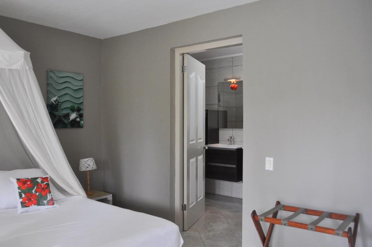 Hibiscus Beach House Jan Thiel Esterno foto
