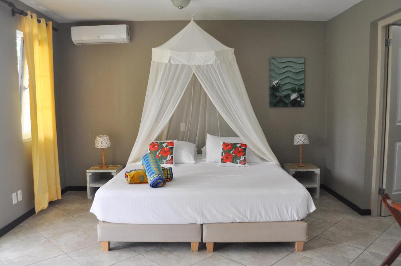 Hibiscus Beach House Jan Thiel Esterno foto