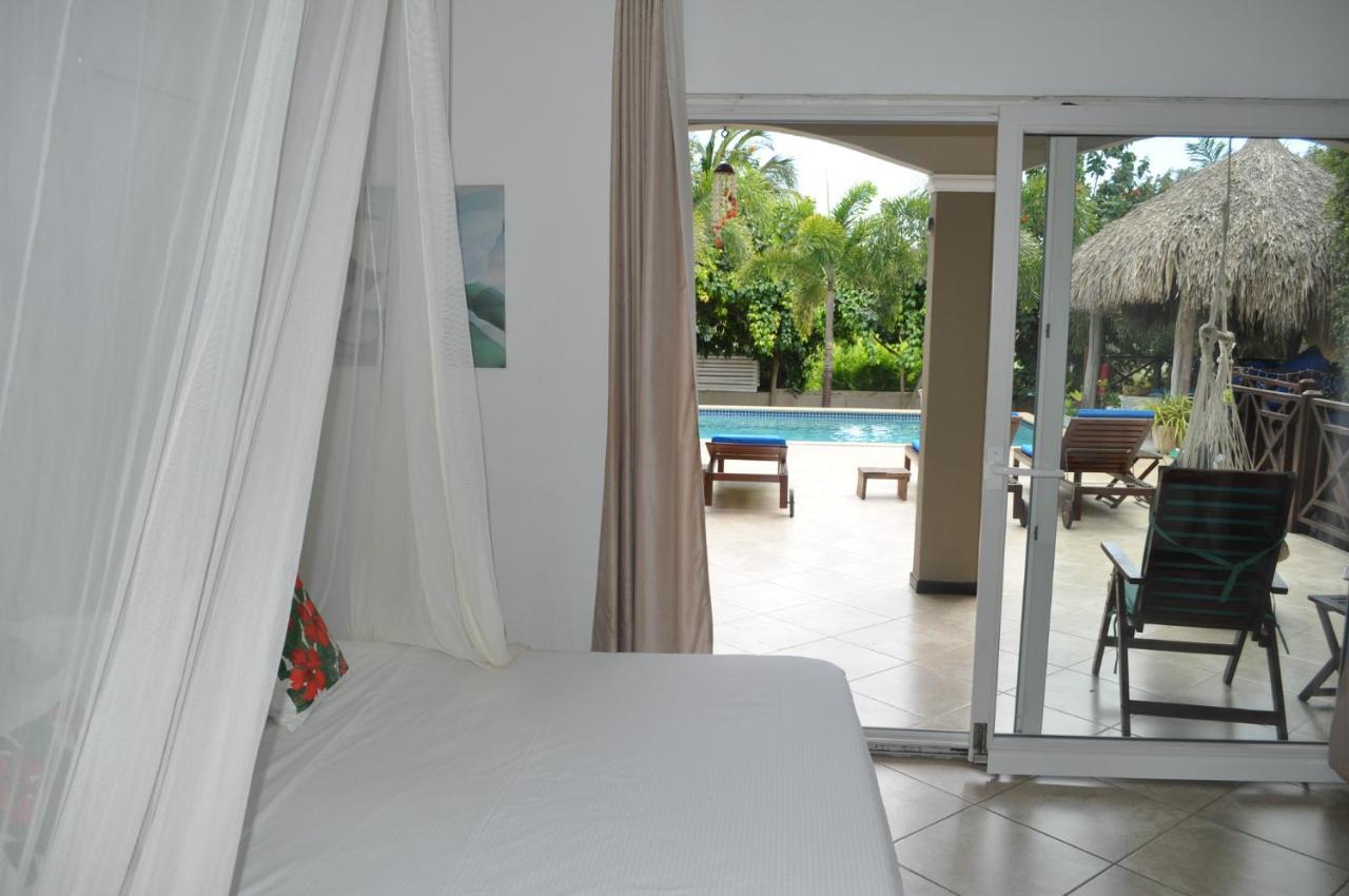 Hibiscus Beach House Jan Thiel Esterno foto