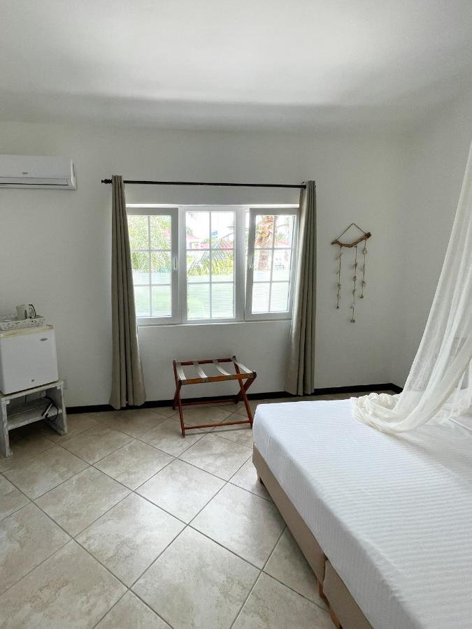 Hibiscus Beach House Jan Thiel Esterno foto